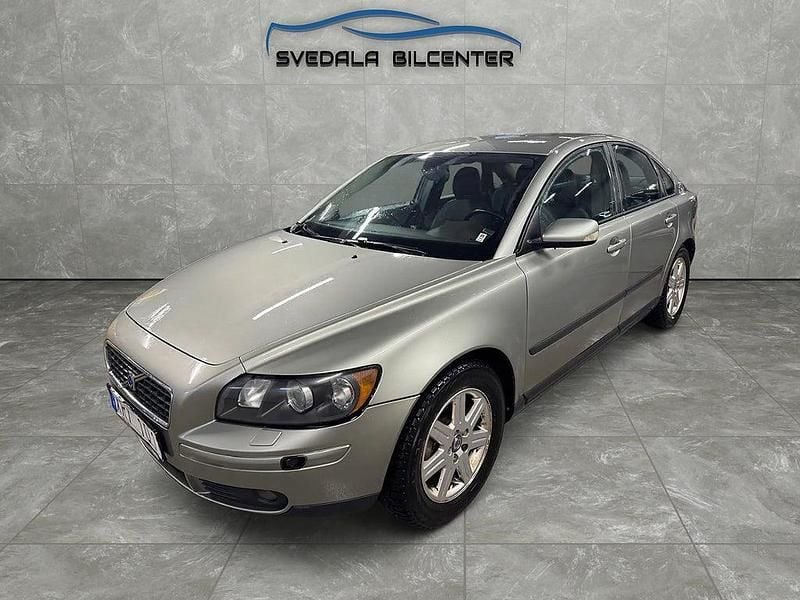 Begagnad Volvo S40 Kinetic 125 HK (91 kW) 2006 Ljusgrön Sedan