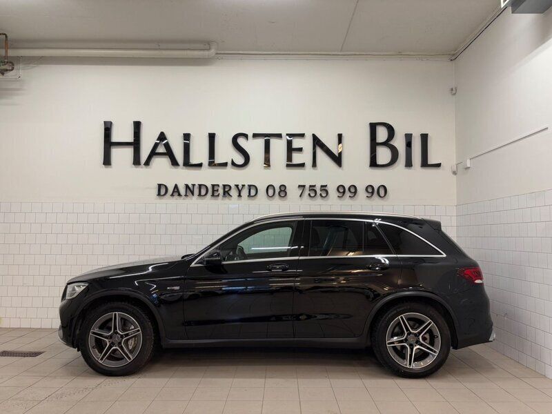 Svart Begagnad 2020 Mercedes GLC43 AMG AMG SUV | 549 000 kr (Superpris) - Bild 1/4