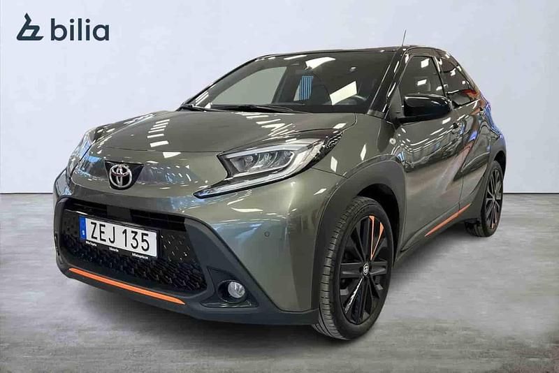 Grön Begagnad 2022 Toyota Aygo X SUV | 174 900 kr (Dyr) - Bild 1/1