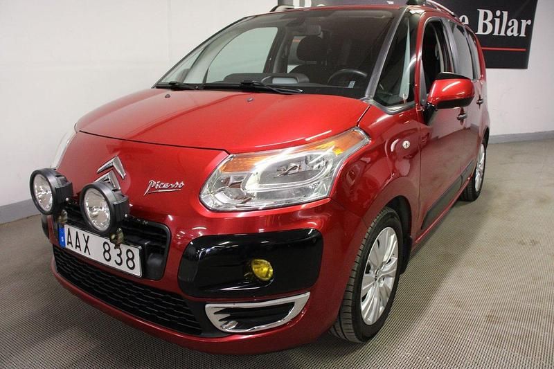 Röd Begagnad 2012 Citroën C3 Picasso Minibuss | 74 900 kr - Bild 1/4