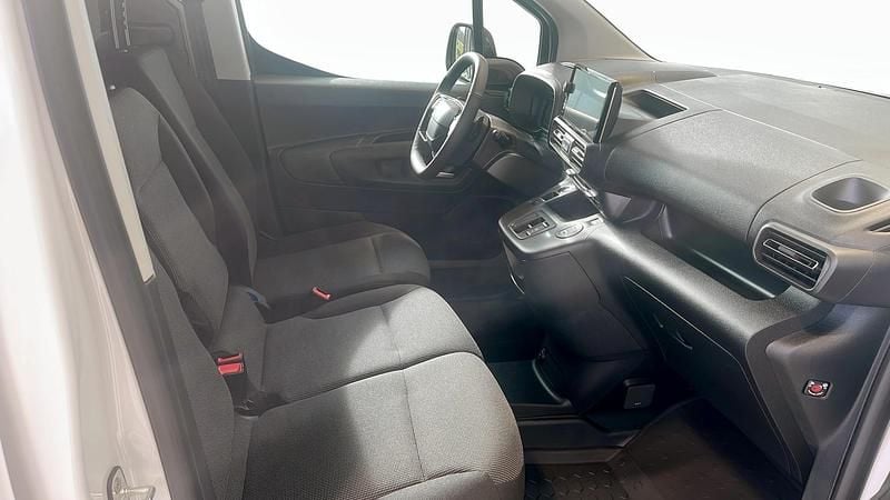 Ny Fiat Doblò 131 HK (96 kW) 2025 Minibuss