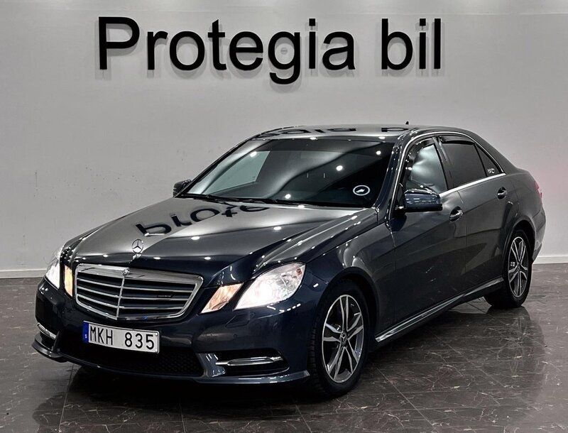 Begagnad Mercedes E220 Classic 170 HK (125 kW) 2012 Mörkgrå Sedan