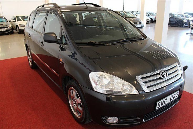 Toyota avensis verso 2002