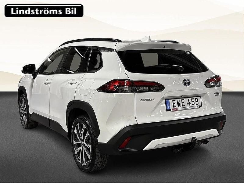 Begagnad Toyota Corolla Cross Style 200 HK (147 kW) 2022 Vit SUV
