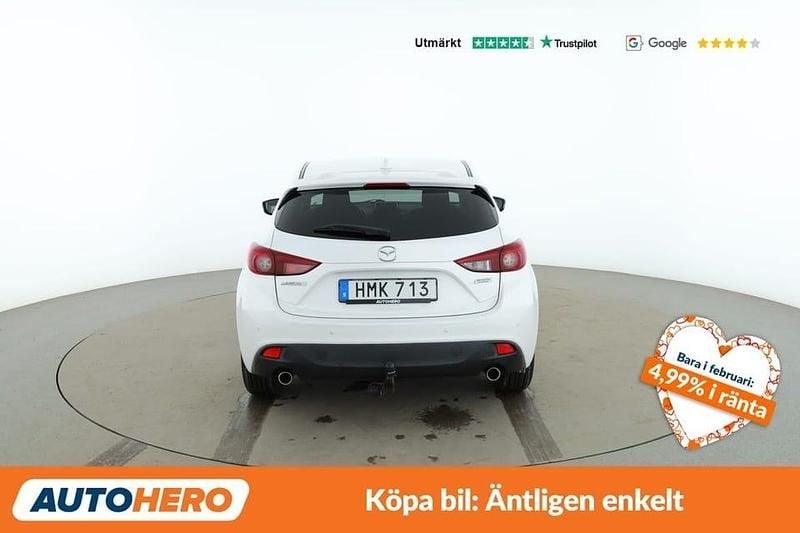 Begagnad Mazda 3 Inclusive 121 HK (88 kW) 2015 Vit Halvkombi