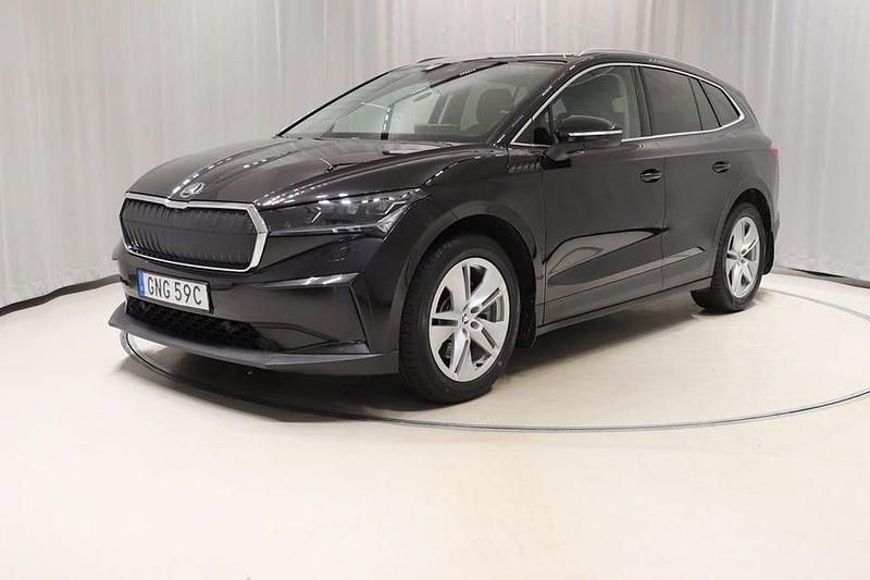 Svart Begagnad 2022 Skoda Enyaq iV SUV | 309 800 kr (Bra pris) - Bild 1/4
