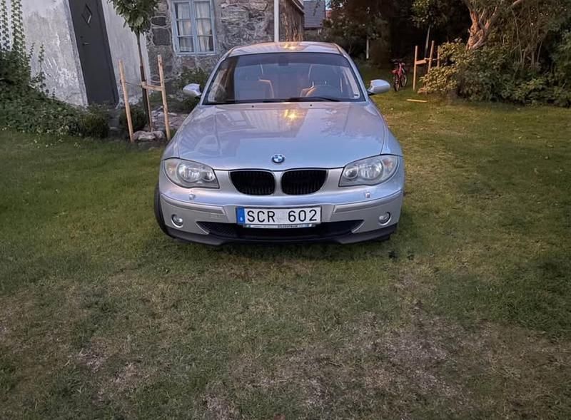 Begagnad 2007 BMW 116 Halvkombi | 26 000 kr - Bild 1/4