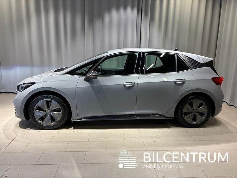 Begagnad Cupra Born 169 kW (231 HK) 2023 Grå Halvkombi