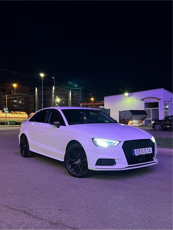 Vit Begagnad 2017 Audi A3 Comfort Sedan | 182 000 kr - Bild 1/4