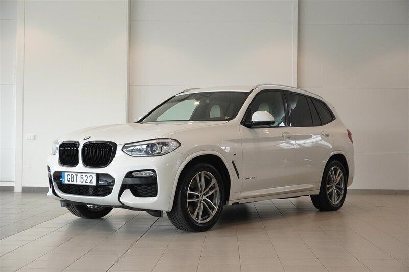 Vit Begagnad 2018 BMW X3 M Sport SUV | 319 800 kr (Marknadspris) - Bild 1/4
