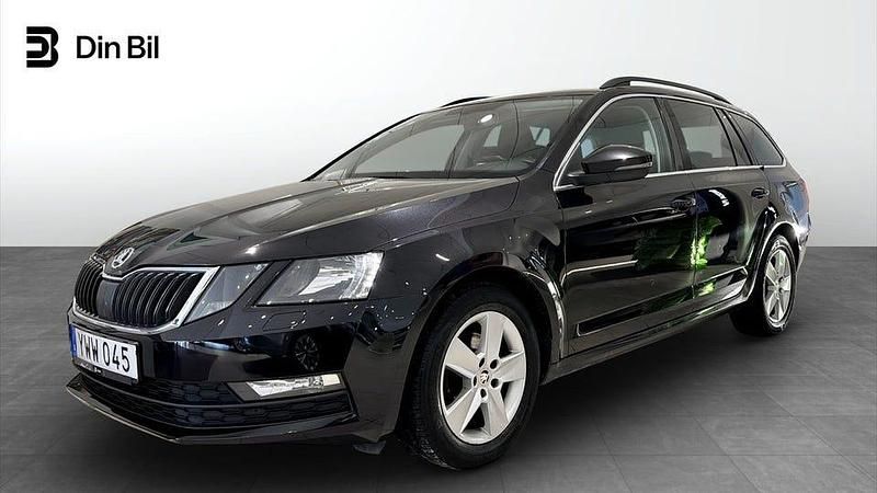 Svart Begagnad 2017 Skoda Octavia Ambition Kombi | 144 900 kr (Marknadspris) - Bild 1/4
