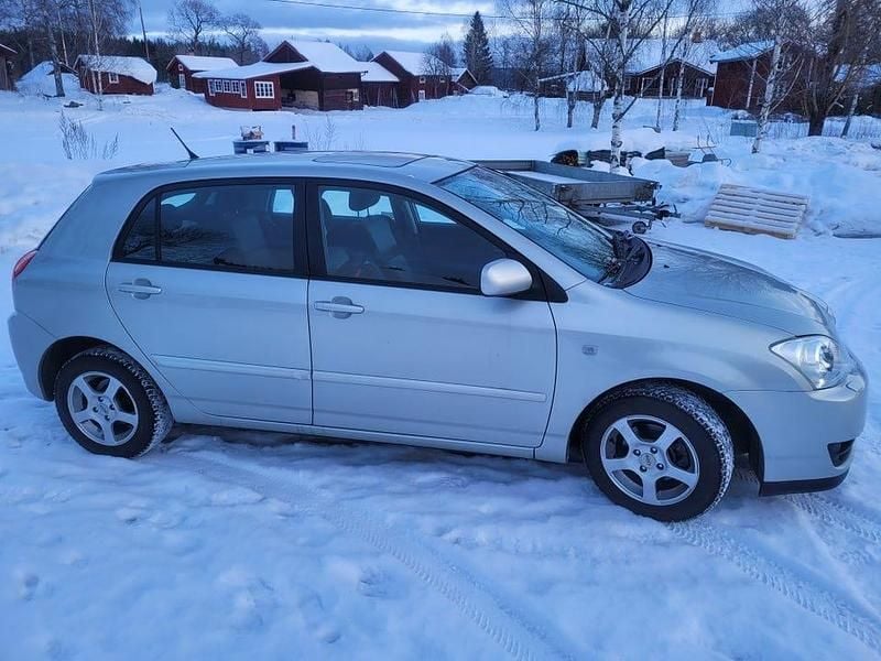 Begagnad Toyota Corolla 110 HK (80 kW) 2007