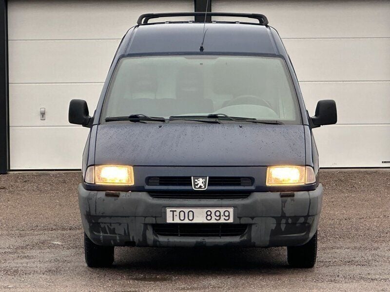 Mörkblå (blå) Begagnad 2002 Peugeot Expert Van | 27 900 kr (Marknadspris) - Bild 1/4