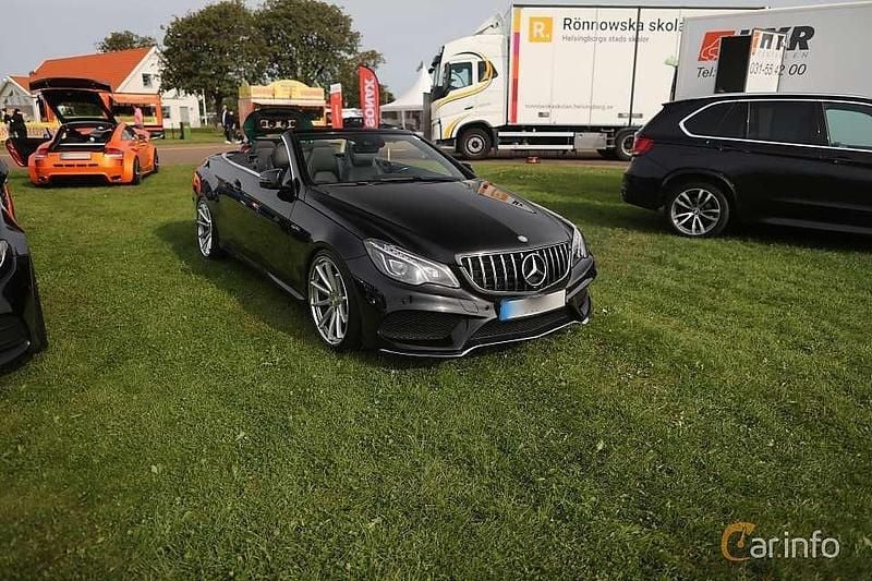 Svart Begagnad 2016 Mercedes E200 AMG Cab | 269 000 kr - Bild 1/3