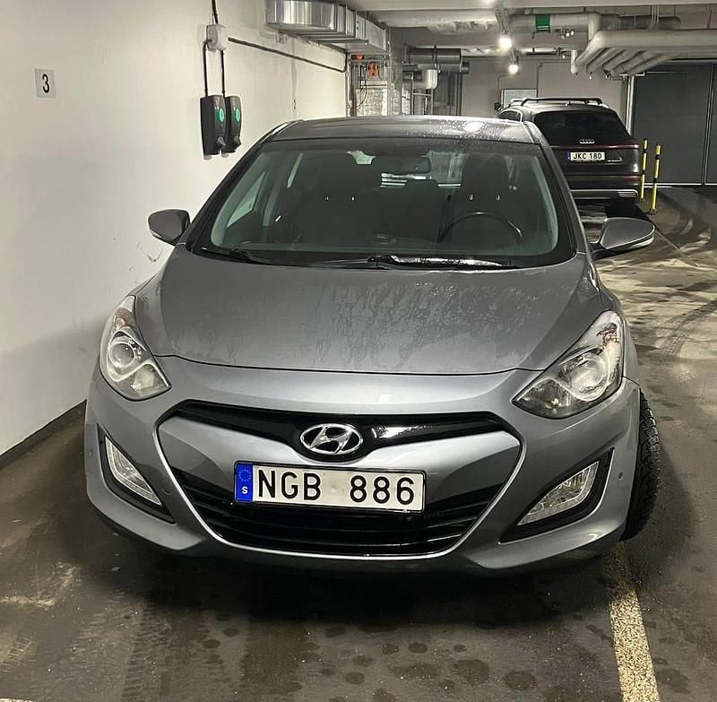 Begagnad Hyundai i30 128 HK (94 kW) 2013