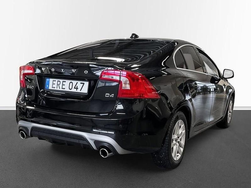 Begagnad Volvo S60 Business Edition 184 HK (135 kW) 2015 Svart Sedan