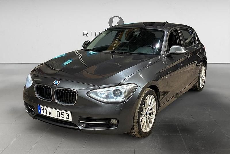 Begagnad BMW 120 Sport Line 184 HK (135 kW) 2013 Grå Halvkombi