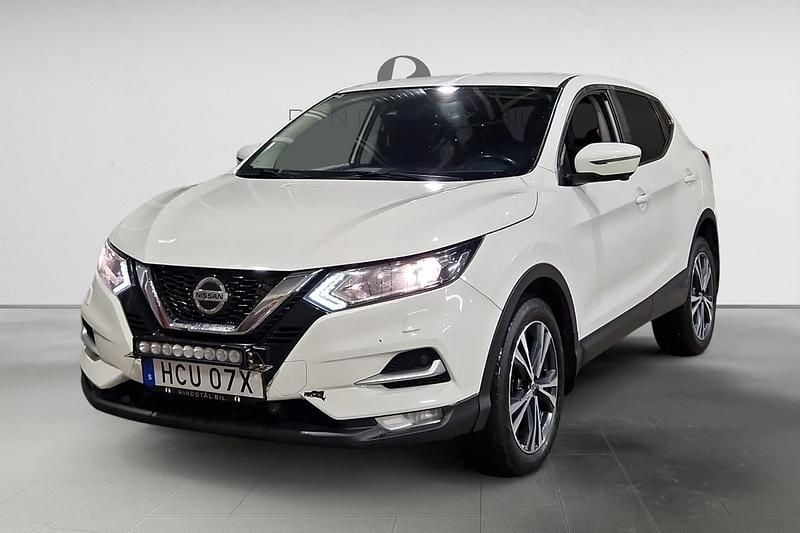 Vit Begagnad 2019 Nissan Qashqai 360º SUV | 129 900 kr (Bra pris) - Bild 1/3