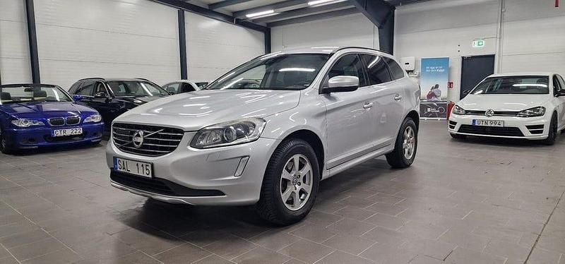Begagnad Volvo XC60 181 HK (133 kW) 2014 Silver SUV