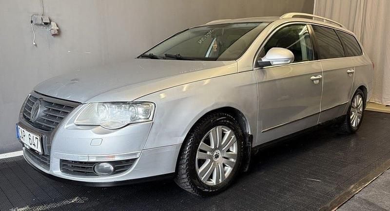 Begagnad VW Passat Highline 140 HK (102 kW) 2007 Silver Kombi