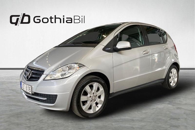 Silver Begagnad 2011 Mercedes A160 Classic Halvkombi | 59 900 kr (Marknadspris) - Bild 1/4