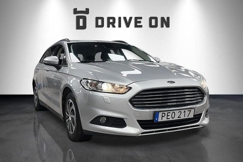 Begagnad Ford Mondeo Trend 150 HK (110 kW) 2017 Grå Kombi