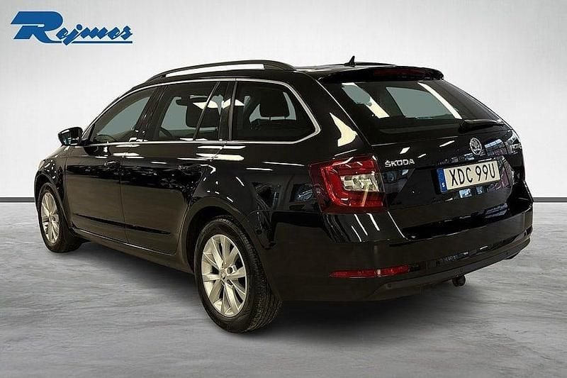 Begagnad Skoda Octavia 116 HK (85 kW) 2019 Svart Kombi