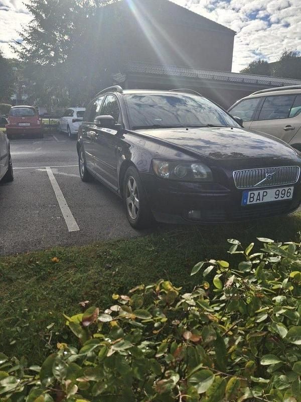 Begagnad 2007 Volvo V50 Momentum Kombi | 18 000 kr (Bra pris) - Bild 1/1