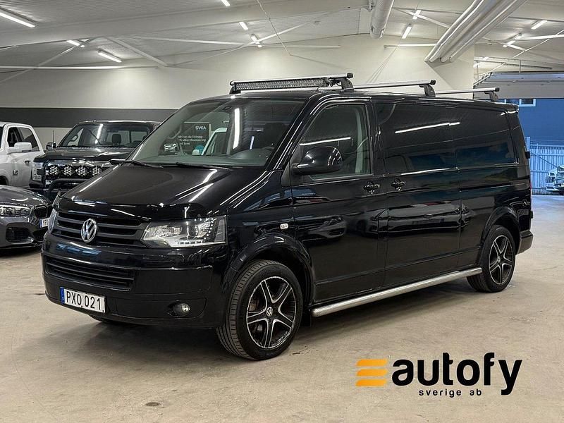 Svart Begagnad 2015 VW T5 Van | 129 900 kr (Lite dyr) - Bild 1/4