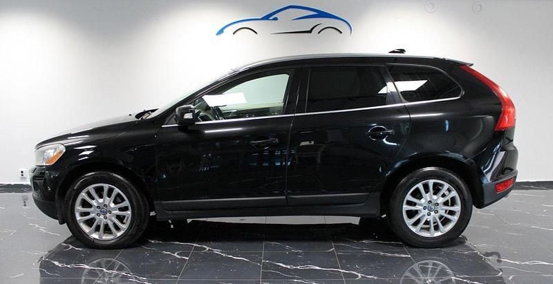 Svart Begagnad 2009 Volvo XC60 Summum SUV | 89 900 kr (Bra pris) - Bild 1/4