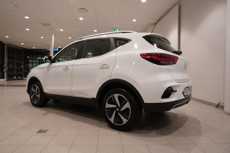 Begagnad MG ZS Comfort 130 kW (177 HK) 2022 Vit SUV