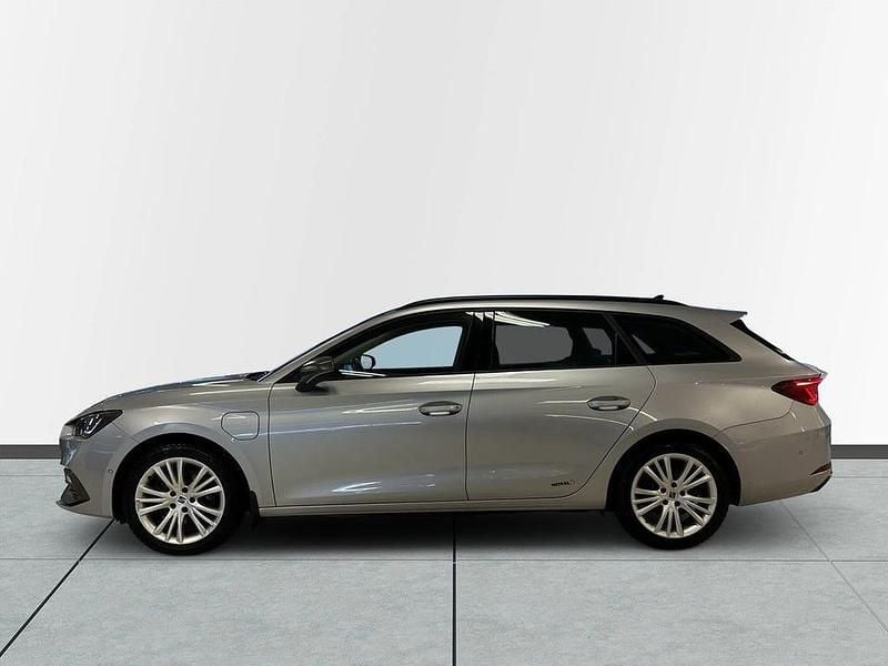 Begagnad Seat Leon ST FR 204 HK (150 kW) 2021 Silver Kombi