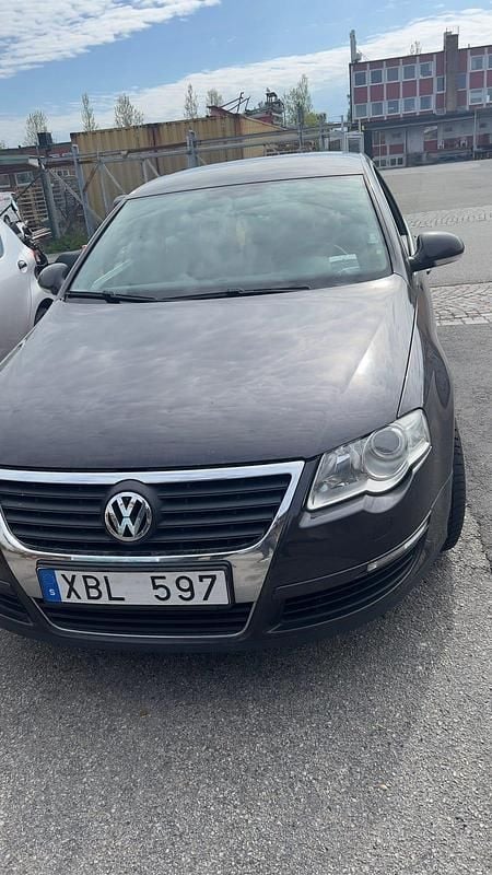 Begagnad 2006 VW Passat Sedan | 19 900 kr (Bra pris) - Bild 1/4