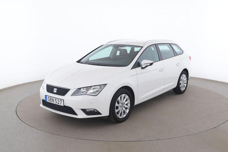 Vit Begagnad 2016 Seat Leon ST Style Kombi | 120 000 kr (Marknadspris) - Bild 1/3