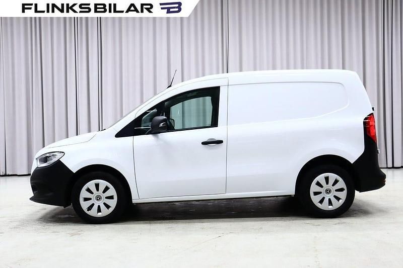 Vit Begagnad 2023 Mercedes Citan 110 Van | 229 700 kr (Lite dyr) - Bild 1/4