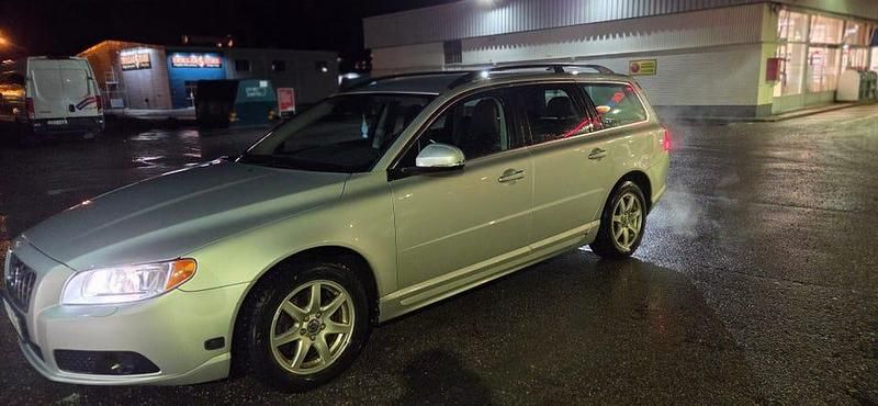 Begagnad 2012 Volvo V70 Kombi | 85 000 kr (Bra pris) - Bild 1/4