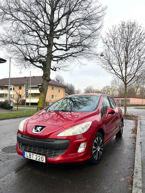 Begagnad 2010 Peugeot 308 Halvkombi | 24 900 kr (Bra pris) - Bild 1/4