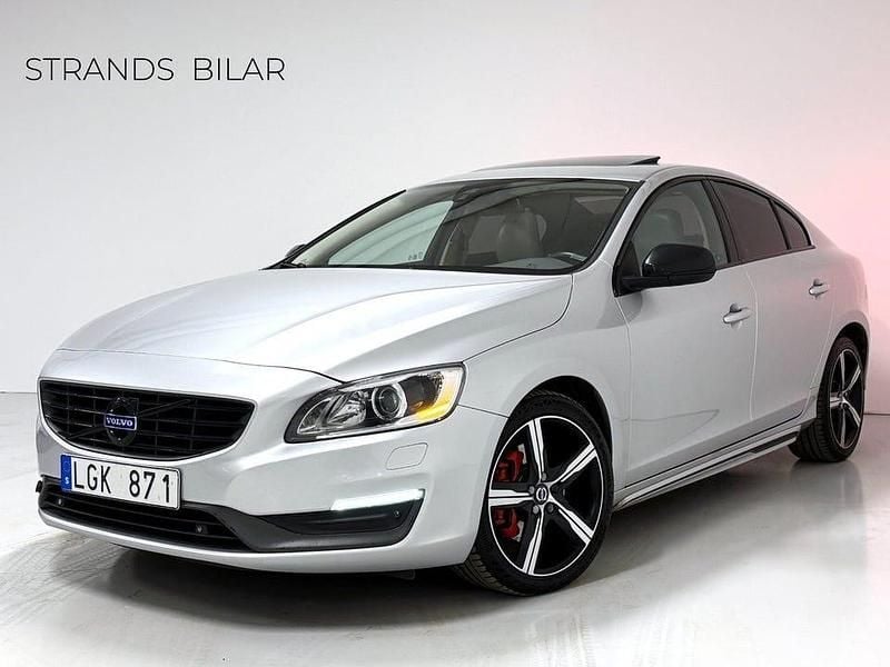 Begagnad Volvo S60 Summum 305 HK (224 kW) 2013 Silver Sedan