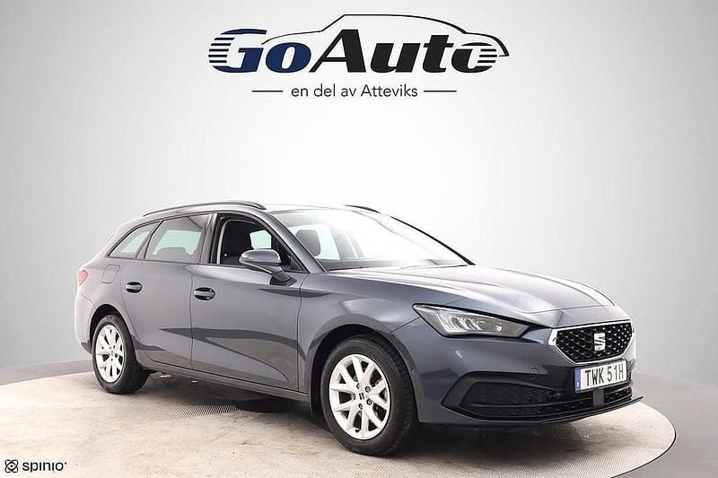 Begagnad Seat Leon Style 112 HK (82 kW) 2024 Grå Kombi