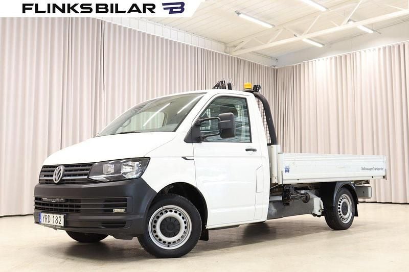 Vit Begagnad 2018 VW T6 Van | 349 900 kr - Bild 1/4