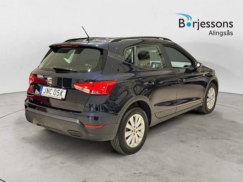 Begagnad Seat Arona Style 112 HK (82 kW) 2023 Blå SUV