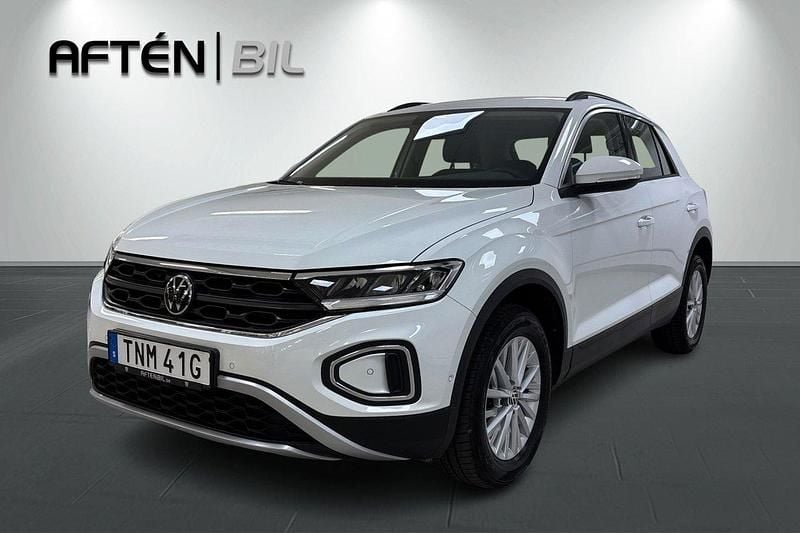Vit Begagnad 2023 VW T-Roc SUV | 239 800 kr (Marknadspris) - Bild 1/3
