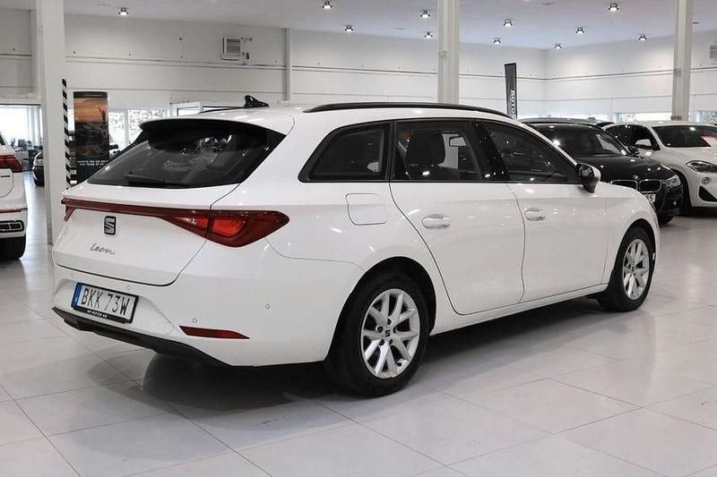 Begagnad Seat Leon ST 4Drive 150 HK (110 kW) 2021 Vit Kombi