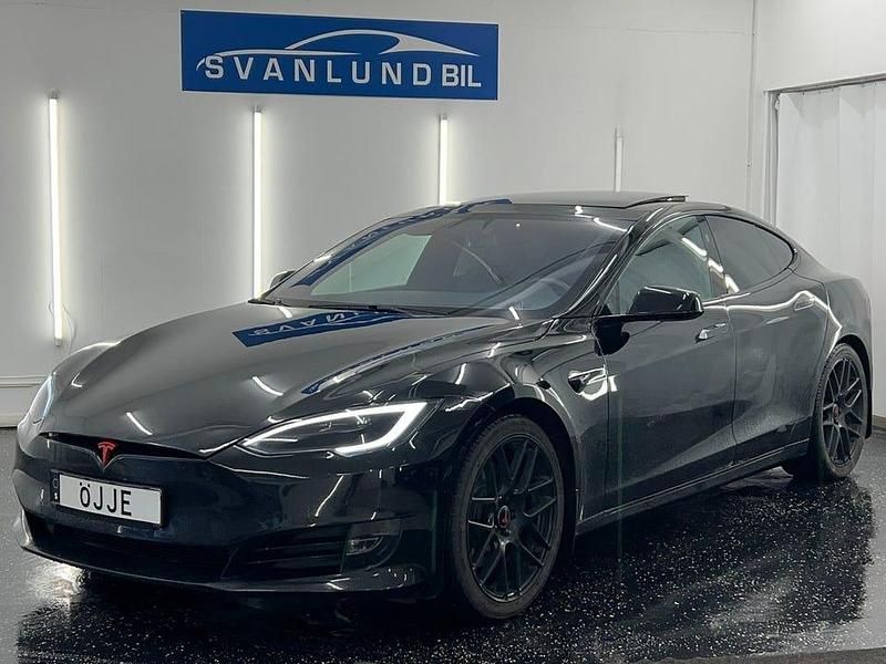 Svart Begagnad 2018 Tesla Model S Halvkombi | 279 800 kr (Lite dyr) - Bild 1/4