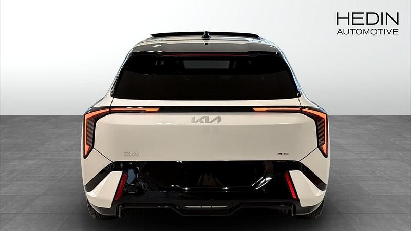 Begagnad Kia EV4 2026 Vit Halvkombi