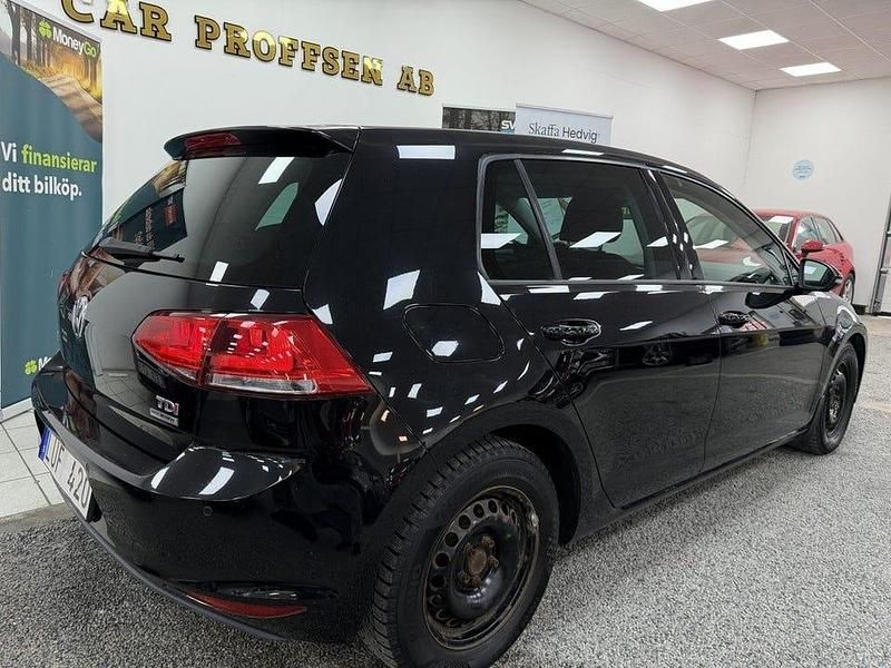 Begagnad VW Golf VII 105 HK (77 kW) 2014 Svart