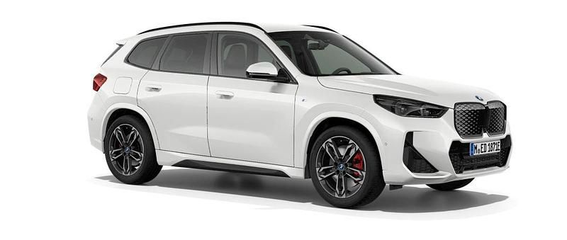 Vit (mineral white) Ny 2025 BMW iX1 Comfort Edition SUV | 626 600 kr (Lite dyr) - Bild 1/3