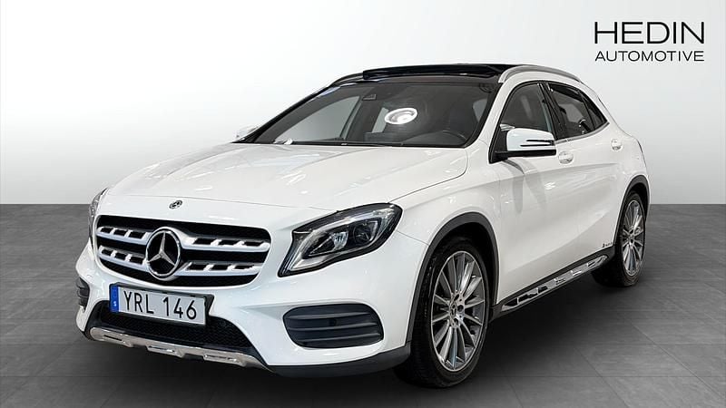 Svart Begagnad 2018 Mercedes GLA200 AMG SUV | 229 900 kr (Bra pris) - Bild 1/4