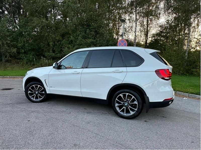 Vit Begagnad 2014 BMW X5 SUV | 249 500 kr (Bra pris) - Bild 1/4