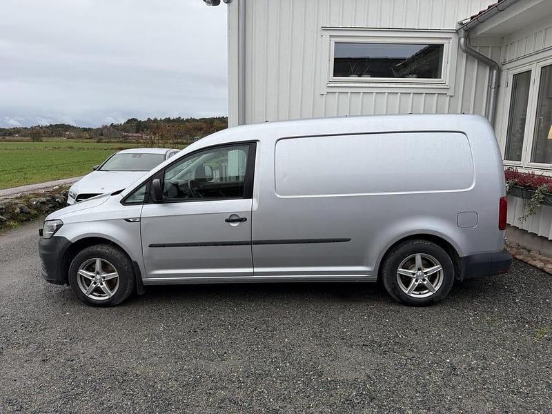 Silver Begagnad 2016 VW Caddy Maxi Minibuss | 65 000 kr - Bild 1/4